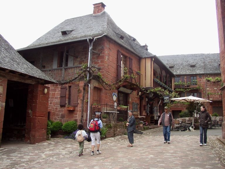 2008 05 Collonges la Rouge 11
